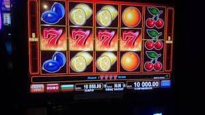 Màn hình slot online nổ hũ jackpot bongdalu fun hiển thị trên điện thoại